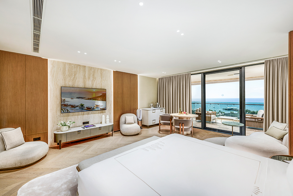 Regnum The Crown Crown Signature Suite 2Nd Bedroom 01