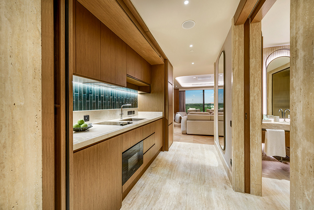 Regnum The Crown Grand Family Suite (9) Slider