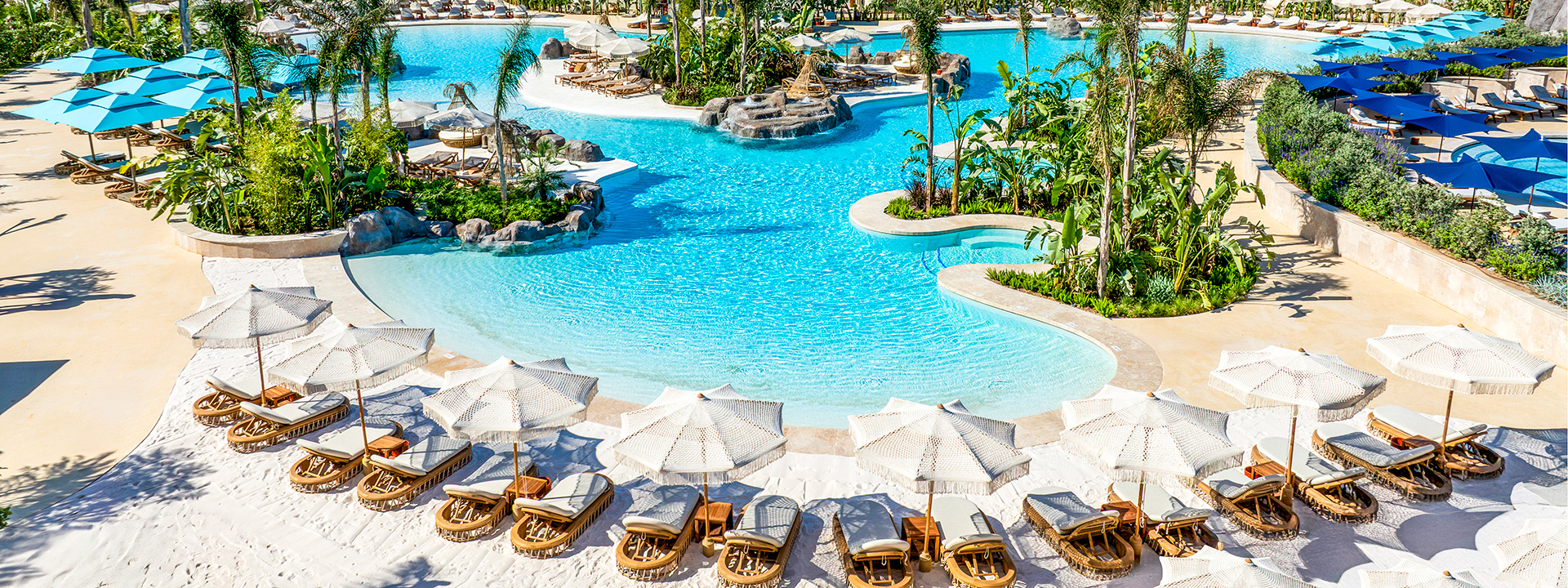 REGNUM THE CROWN SALTIY BAY POOL 05 Banner