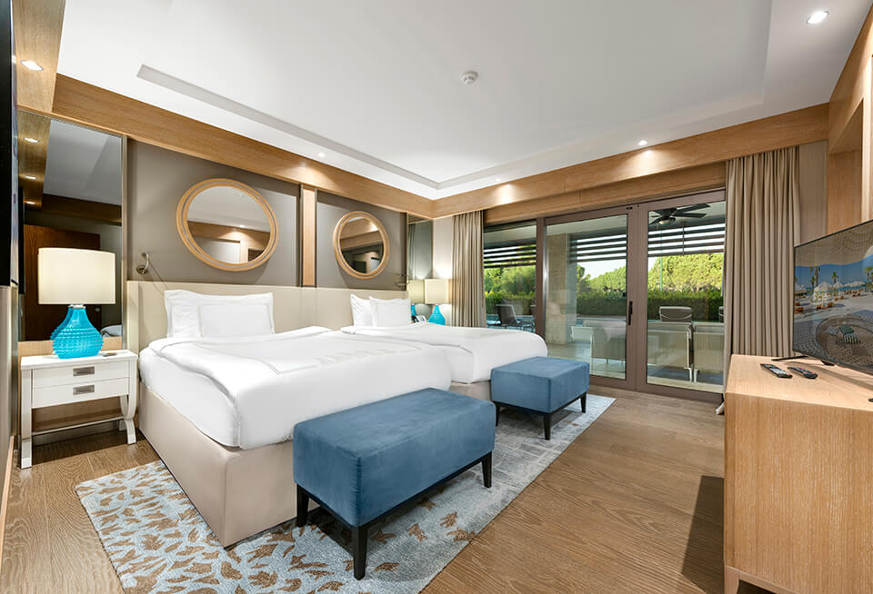 Regnumcarya King Villa Bedroom 04